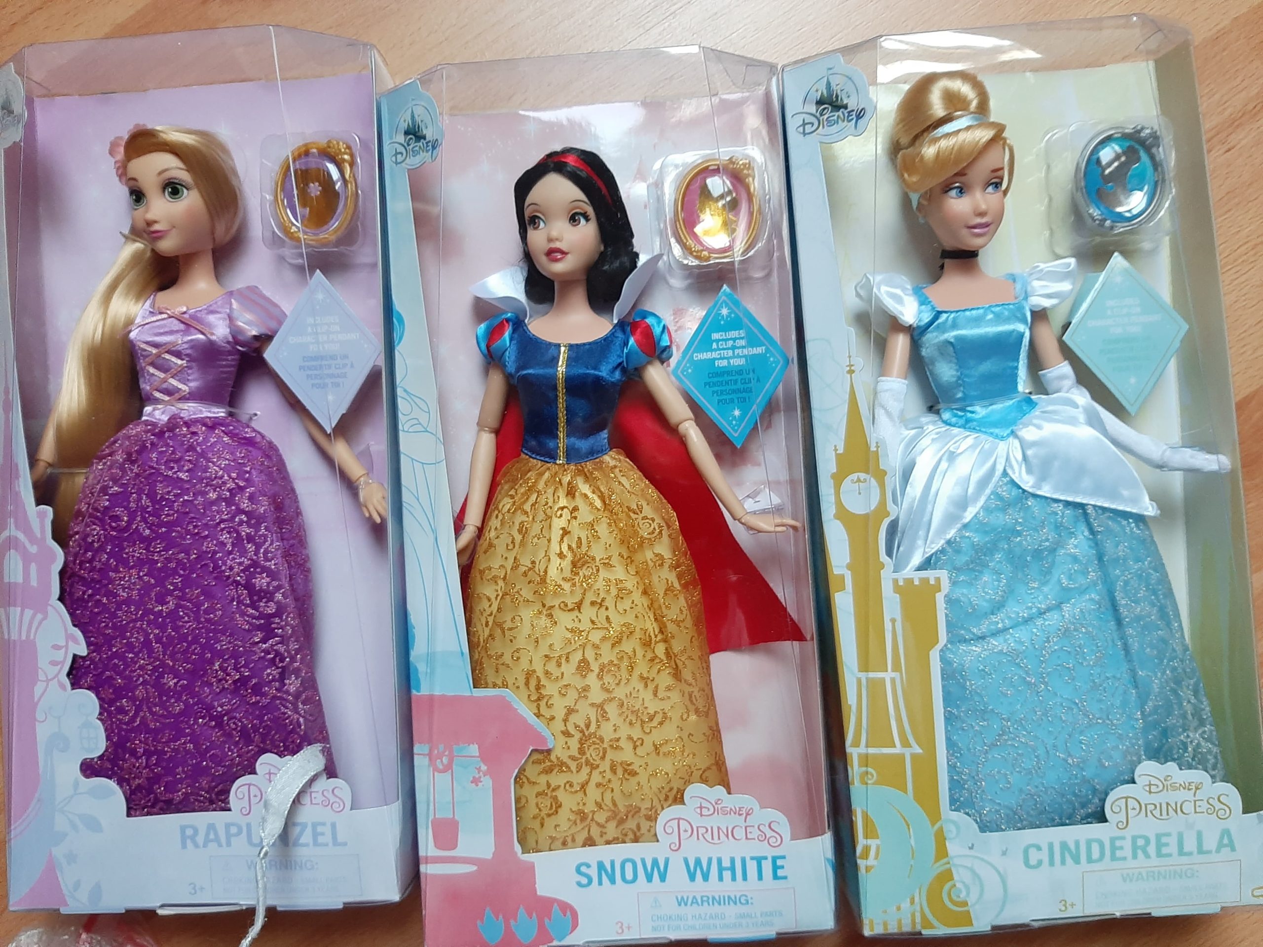 Poupée édition limitée Cendrillon Disney Store