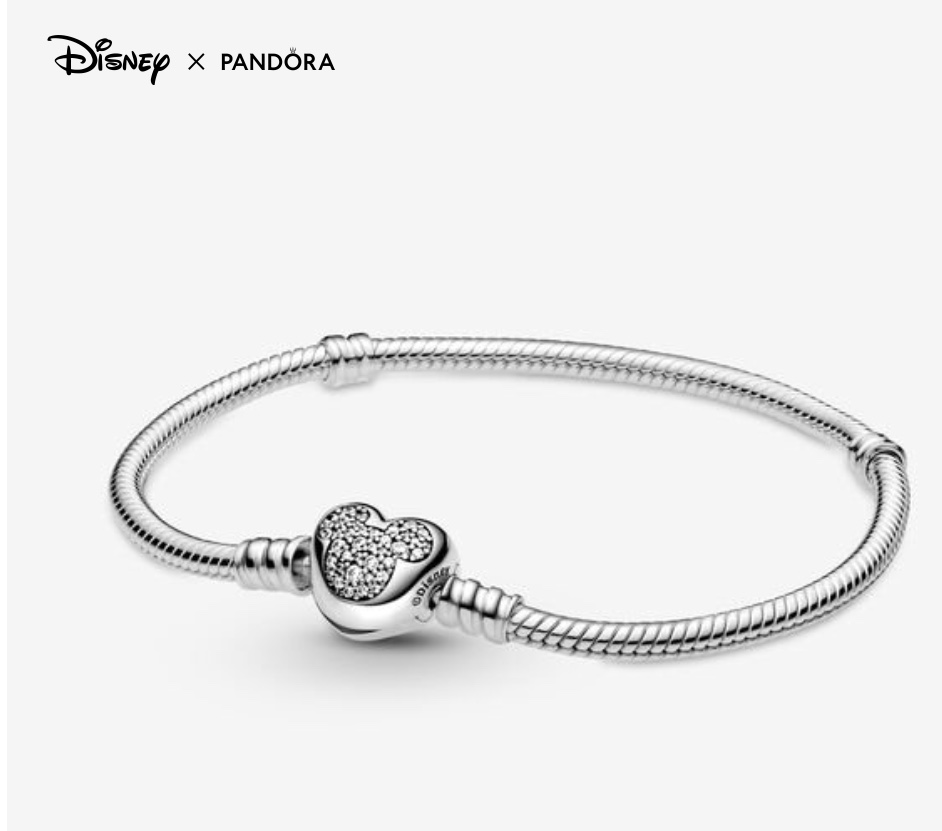 Bracelet avec la fermeture en forme de tête de mickey