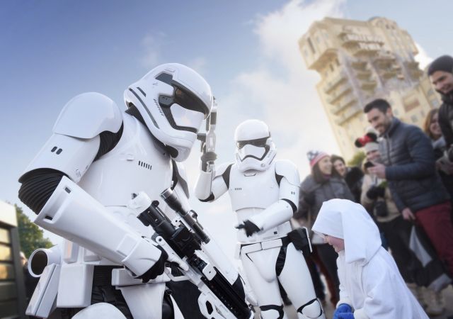 Rencontre avec les stormtroopers pendant la Saison de la Force