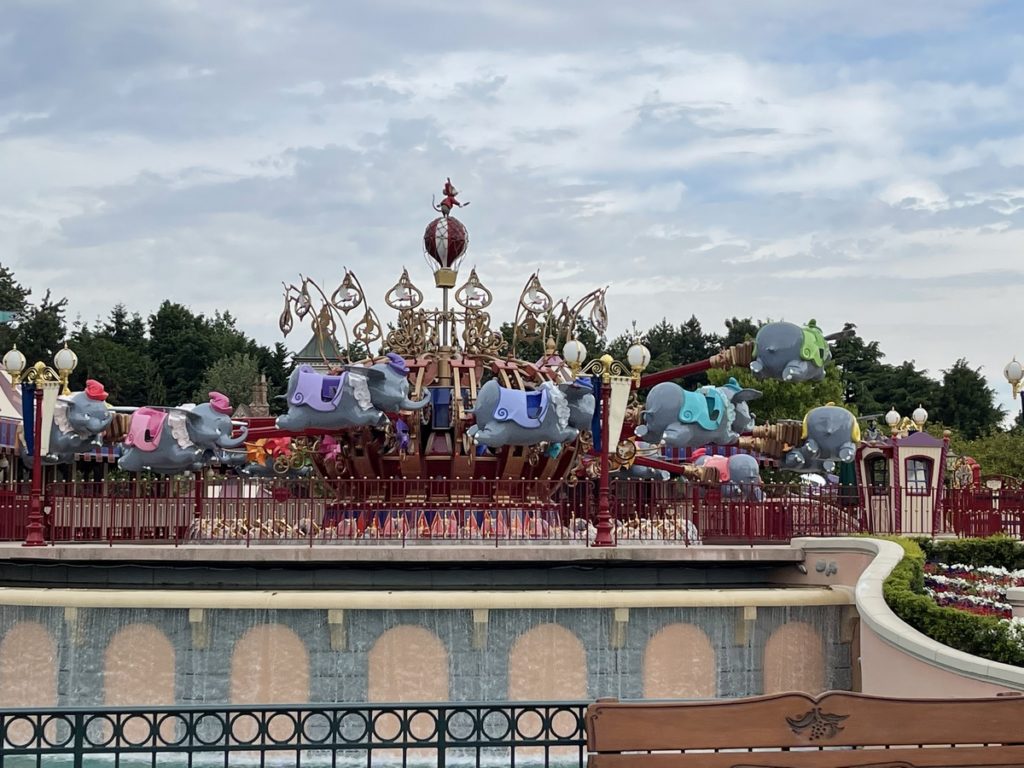 L'attraction Dumbo Flying elefant