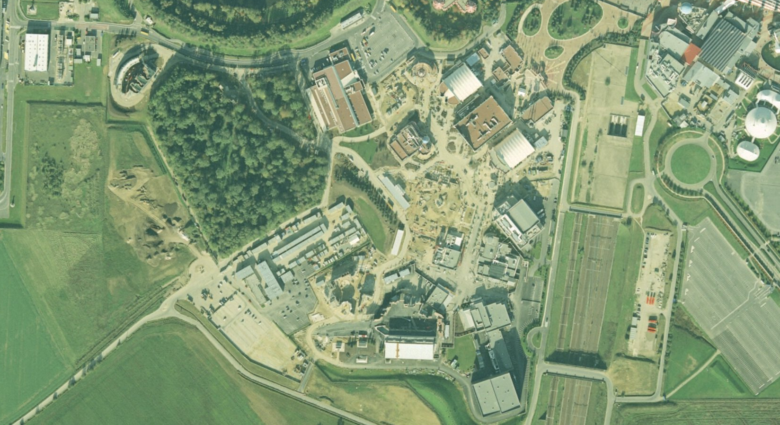 Terrassement du Walt Disney Studios Park en 2001.