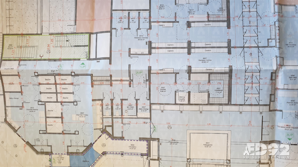 Plan des vestiaires réaménagés de la piscine du Disneyland Hotel