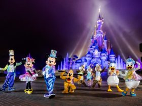 Chateau 30 ans Disneyland Paris Mickey et ses amis