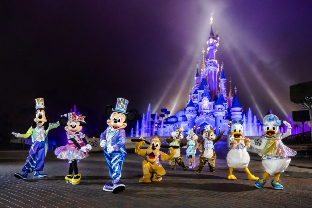 Disney and more: Discover an Exclusive Preview of the Opening Sequence of Disneyland  Paris 25th Anniversary Castle Projection Show Disney Illuminations