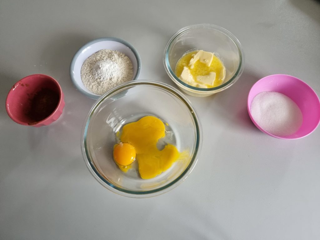 INGREDIENTS FOR THE SHORTBREAD