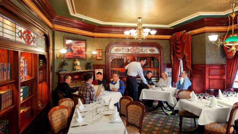 ED92 | 📄 Blog : A lunch in Walt's - an American Restaurant