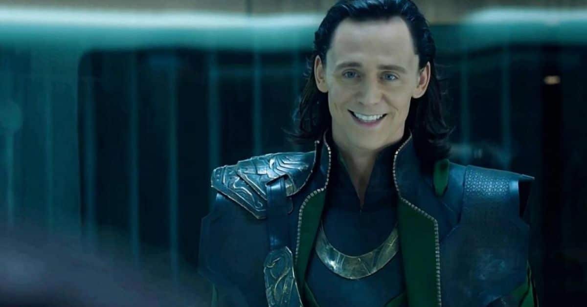 Tom Hiddleston incarnant Loki sur nos écrans