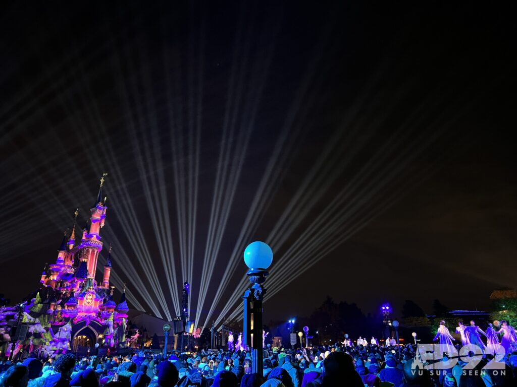 ED92  📄 Blog : Disney D-Light : la nouvelle féérie nocturne